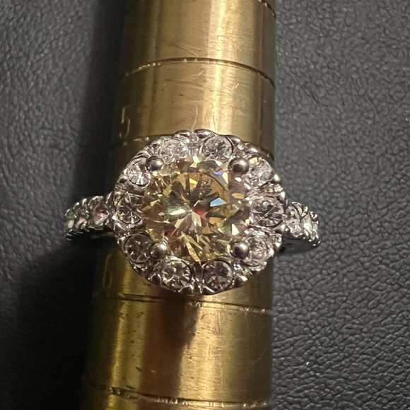 Elegant Silver and Yellow Diamond Ring Adjustable Size 5.5 - Picture 4 of 6